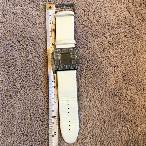 Authentic Guess watch - Picture 4 of 4